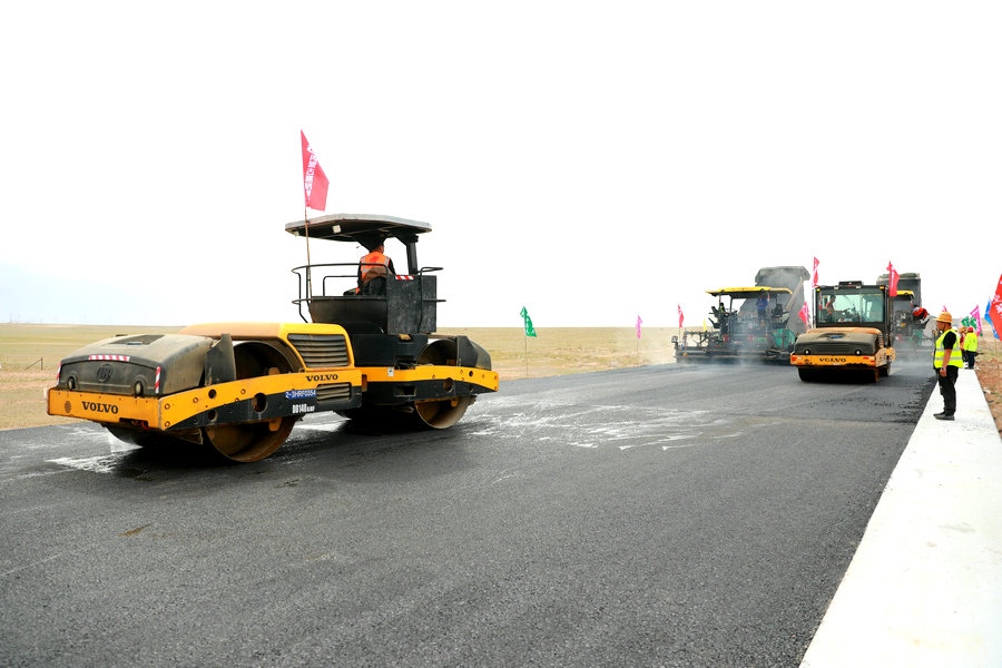 以優(yōu)質工程獻禮建黨百年:二廣高速二連至賽漢段主線右幅有望7月份通車