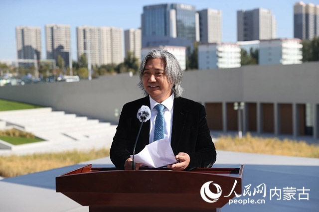 全國政協(xié)副秘書長、民盟中央專職副主席、中國美術(shù)館館長、中國城市雕塑家協(xié)會主席吳為山開幕致辭。王劭凱攝