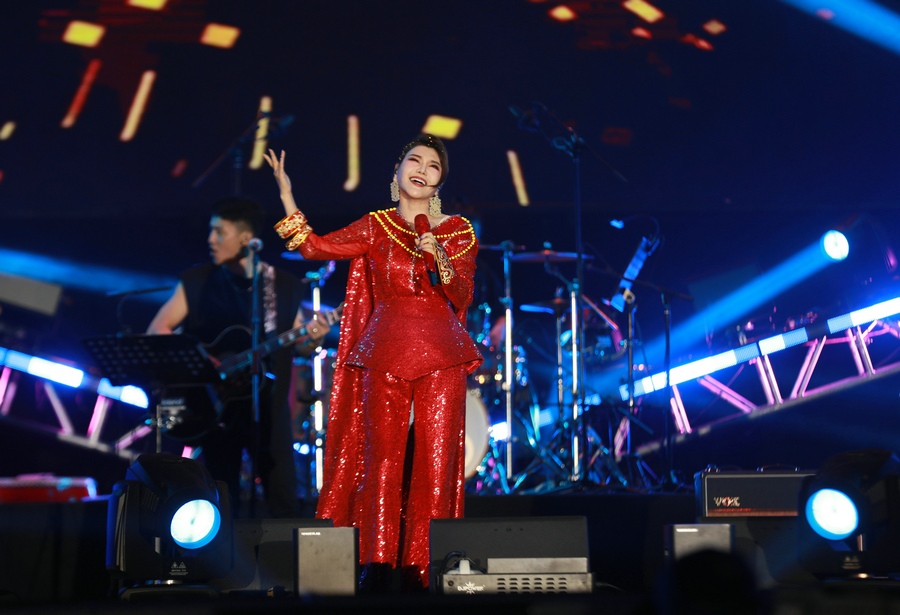 1713031988424379.jpg 7O5A9999.jpg