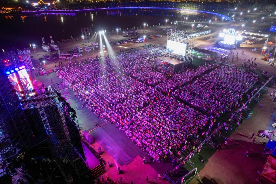 “如七而遇 相思烏?！边@場(chǎng)七夕主題音樂(lè)會(huì)甜出圈137.png