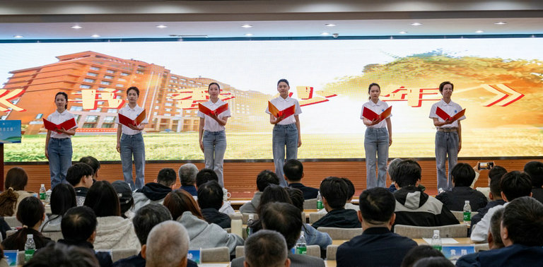 1745411788382423.jpg 讀書2.jpg