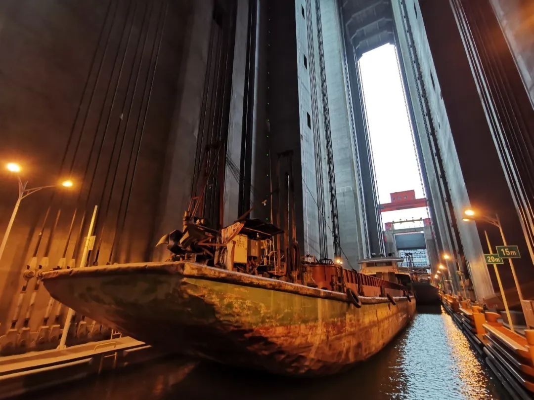 向家壩升船機(jī)船廂。鄭慶攝