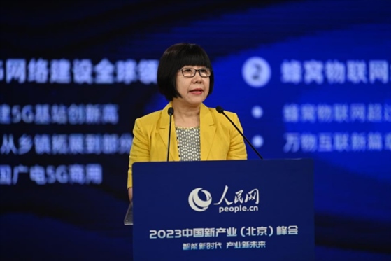 人民網(wǎng)監(jiān)事會主席唐維紅。人民網(wǎng)記者 于凱攝