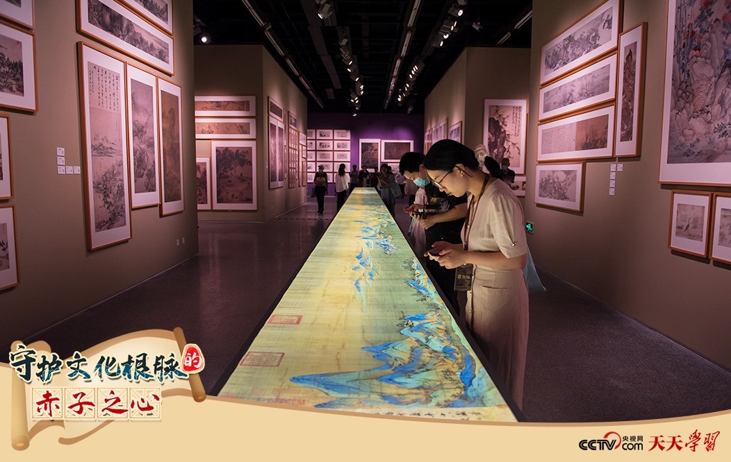 2023年7月1日，觀眾在浙江寧波美術(shù)館參觀中國(guó)歷代繪畫大系成果展·寧波特展。