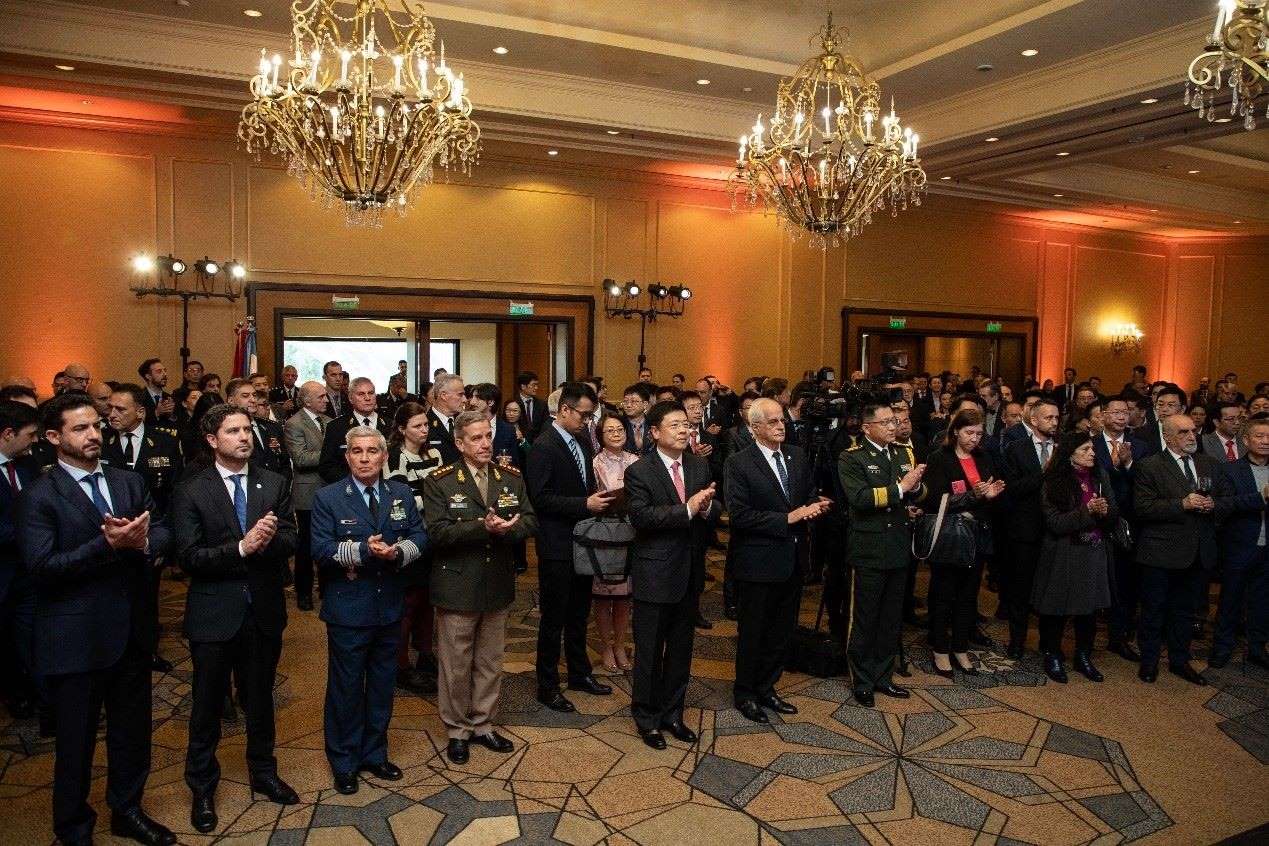 招待會(huì)現(xiàn)場氣氛熱烈友好。中國駐阿根廷大使館供圖