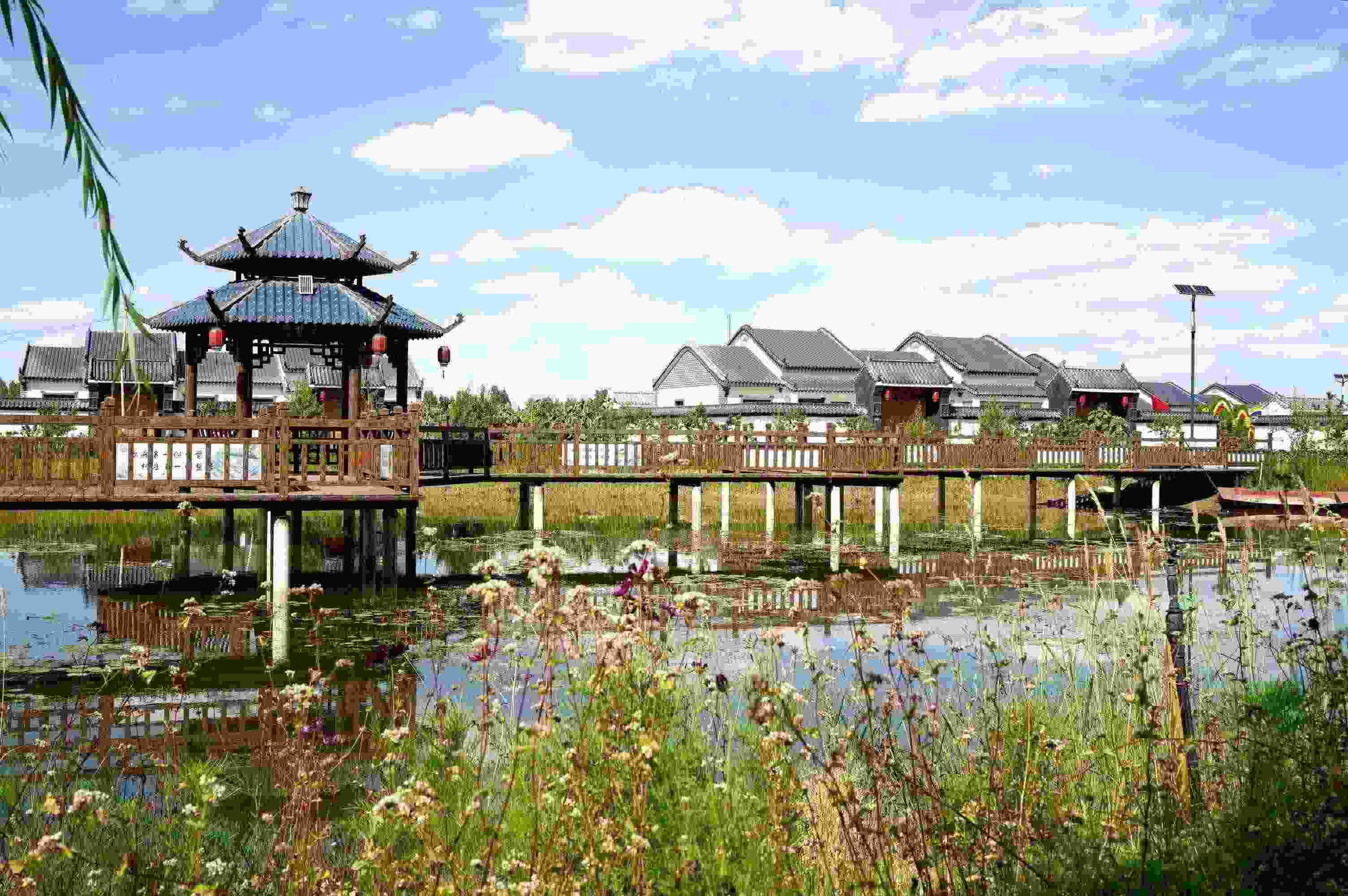 黃家堡村，筑夢新居。張文博攝