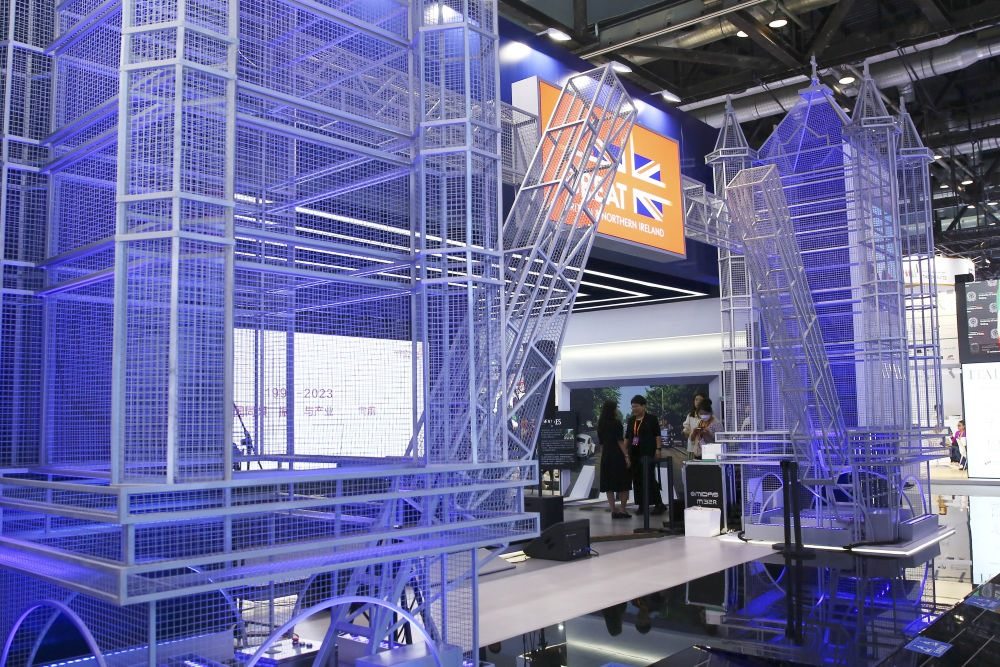 這是9月3日在國(guó)家會(huì)議中心綜合展區(qū)拍攝的英國(guó)展館。新華社記者 孫瑋彤 攝