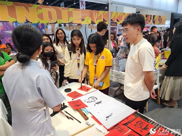 中國圖書展亮相第43屆菲律賓馬尼拉國際書展。人民網記者 樊帆攝