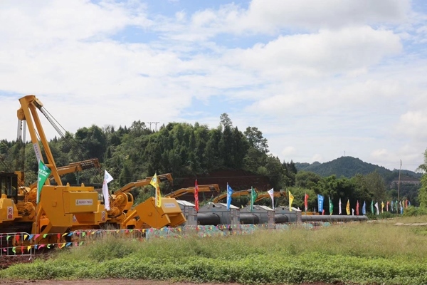 川氣東送二線天然氣管道工程施工現(xiàn)場。受訪者供圖