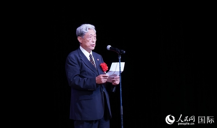 全華聯(lián)會(huì)長何德倫發(fā)表致辭。人民網(wǎng) 蔣曉辰攝