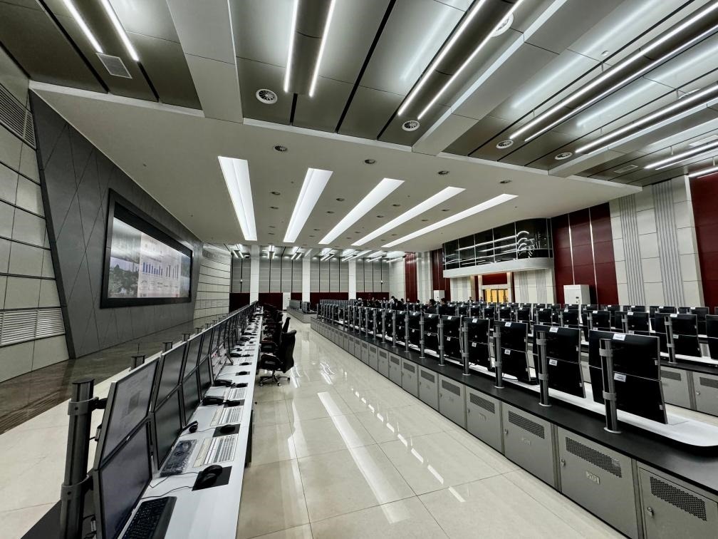 近日拍攝的公司管控中心。新華社記者 胡晨歡 攝