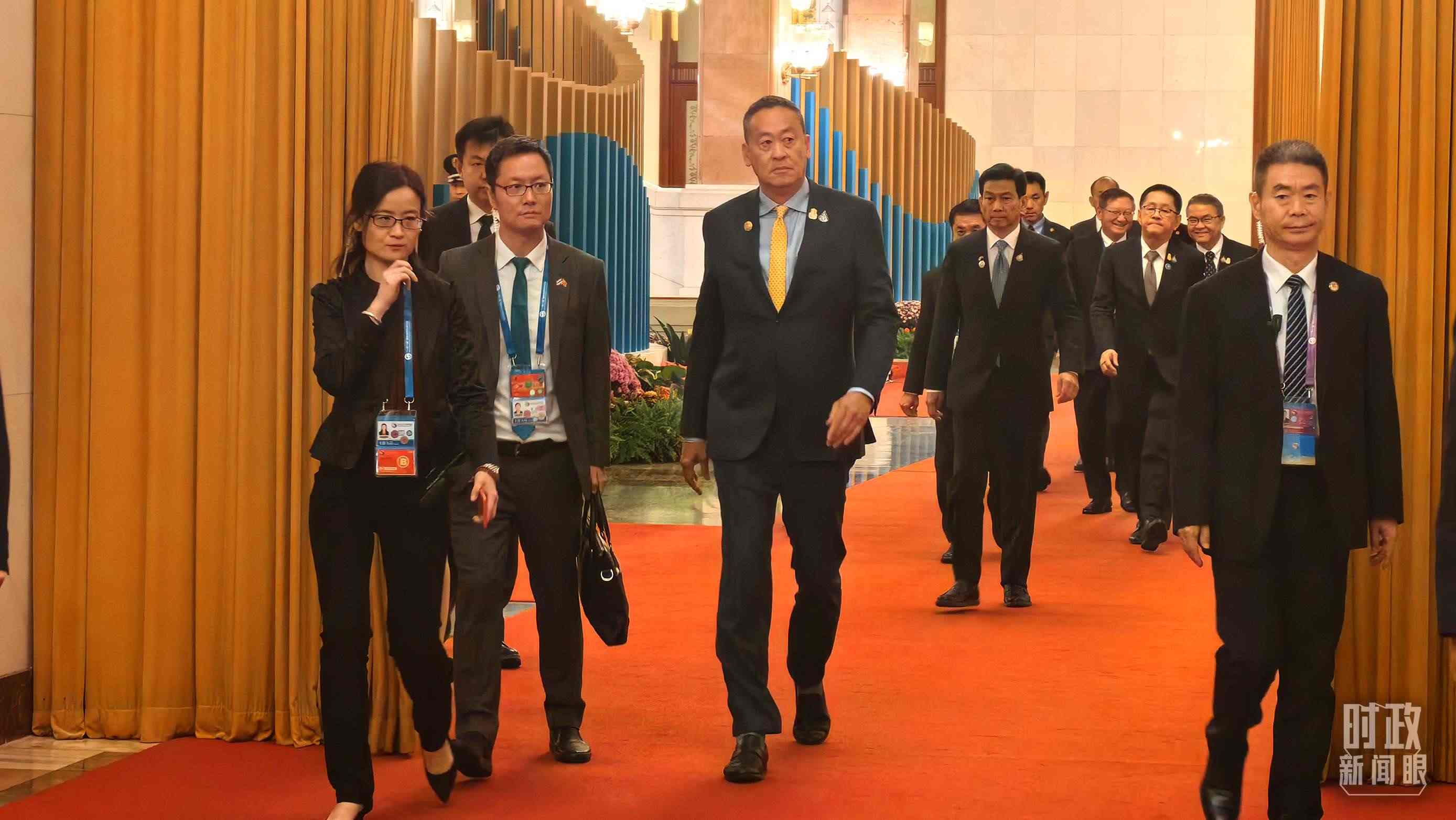 △即將參加會(huì)見的泰國(guó)總理賽塔。（總臺(tái)央廣記者潘毅拍攝）