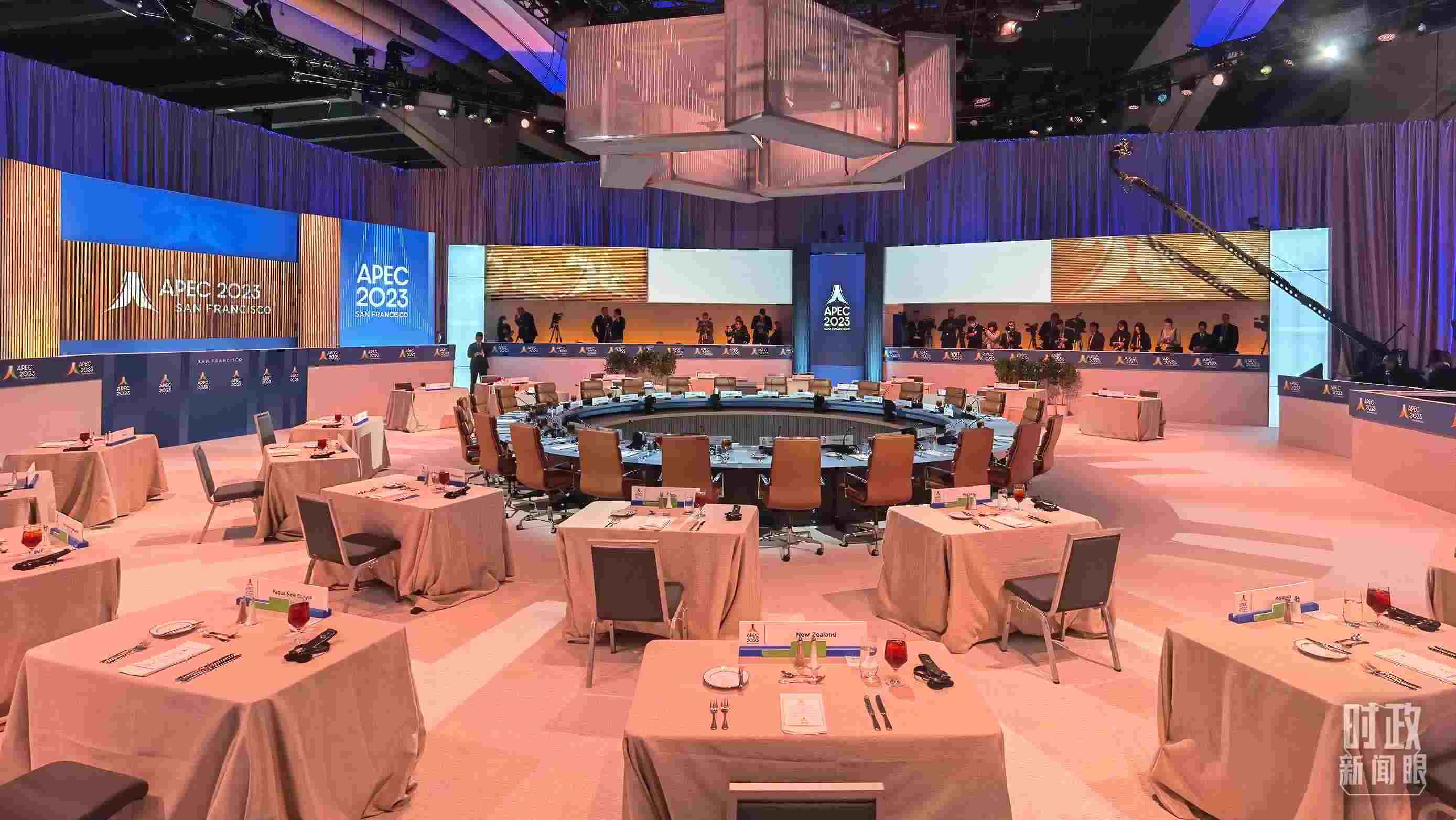 △會議開始前的現(xiàn)場。（總臺央視記者石丞拍攝）