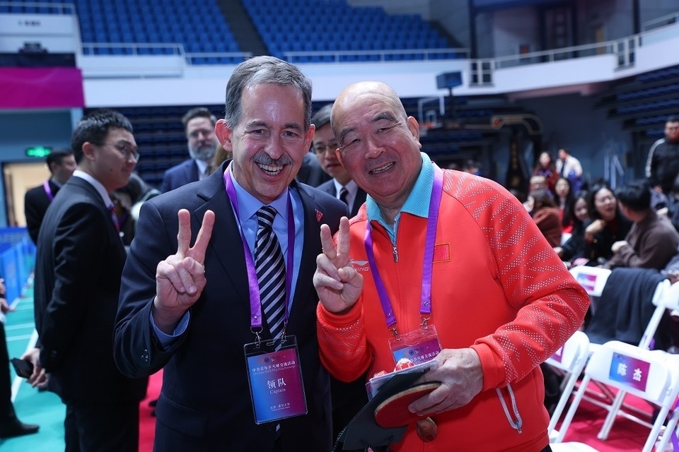 資訊有故事︱美國弗吉尼亞大學乒乓球代表團訪華:重走乒乓路 一起向未來