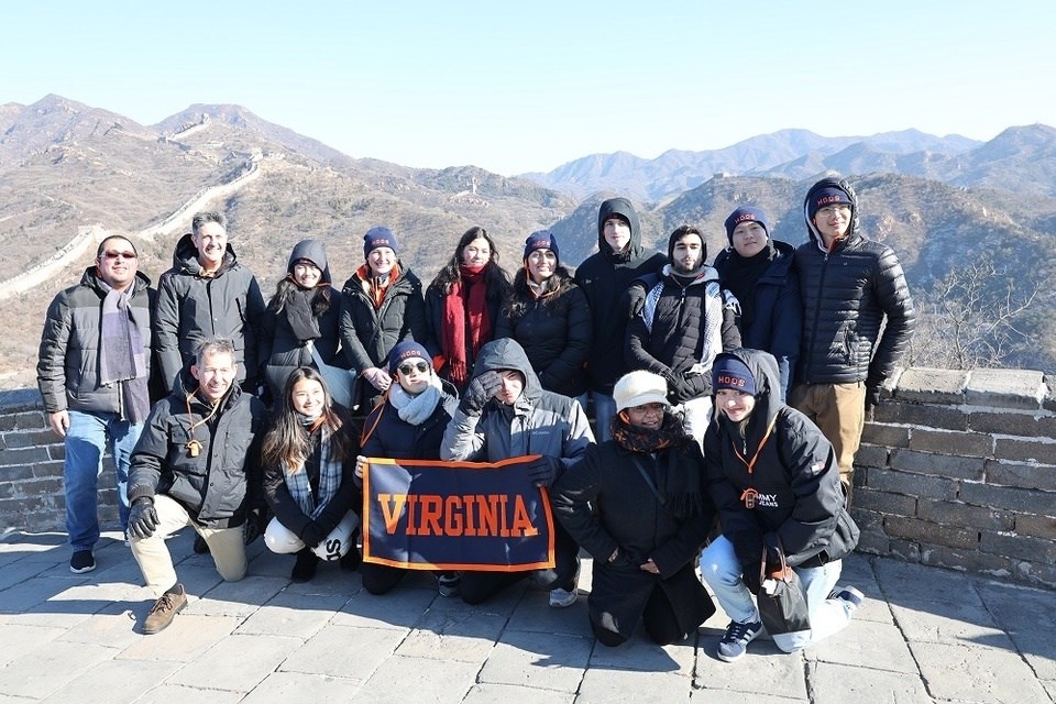 資訊有故事︱美國弗吉尼亞大學乒乓球代表團訪華:重走乒乓路 一起向未來