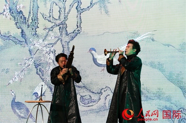 嗩吶表演《百鳥朝鳳》。人民網 許可攝