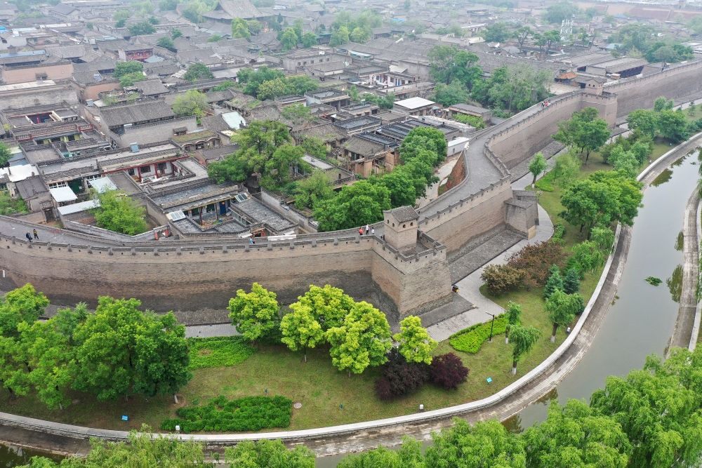 平遙古城一角（2023年5月30日攝，無人機照片）。新華社記者 詹彥 攝