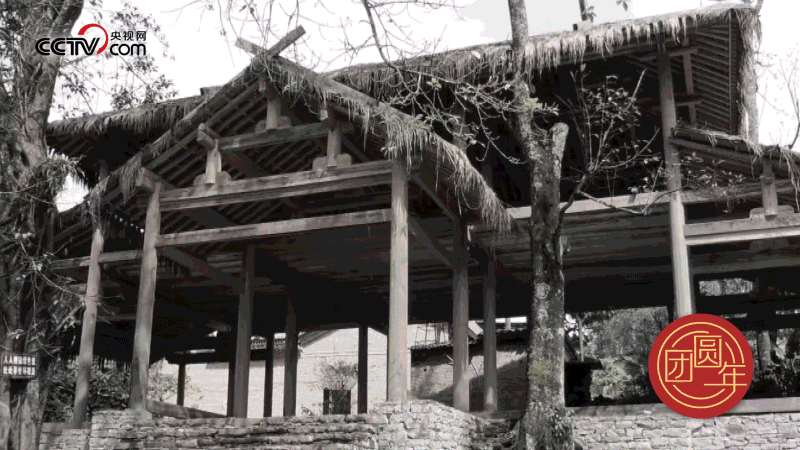 △ 云南省騰沖市清水鄉(xiāng)三家村的司莫拉佤族村曾經(jīng)是貧困村，隨著國家脫貧攻堅(jiān)、鄉(xiāng)村振興的推進(jìn)，這個(gè)小村寨舊貌換新顏，變成了名副其實(shí)的美麗鄉(xiāng)村。