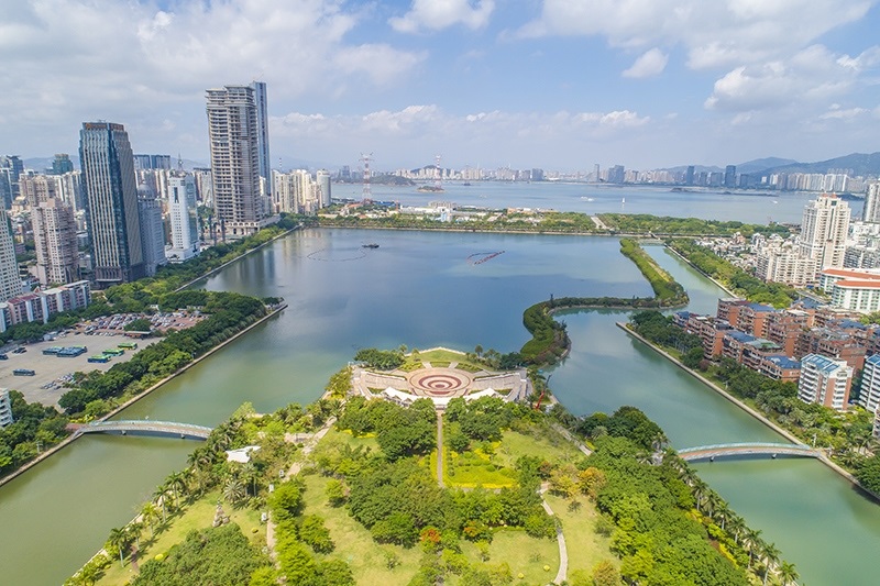 2021年5月15日，廈門，航拍筼筜湖，景色優(yōu)美。