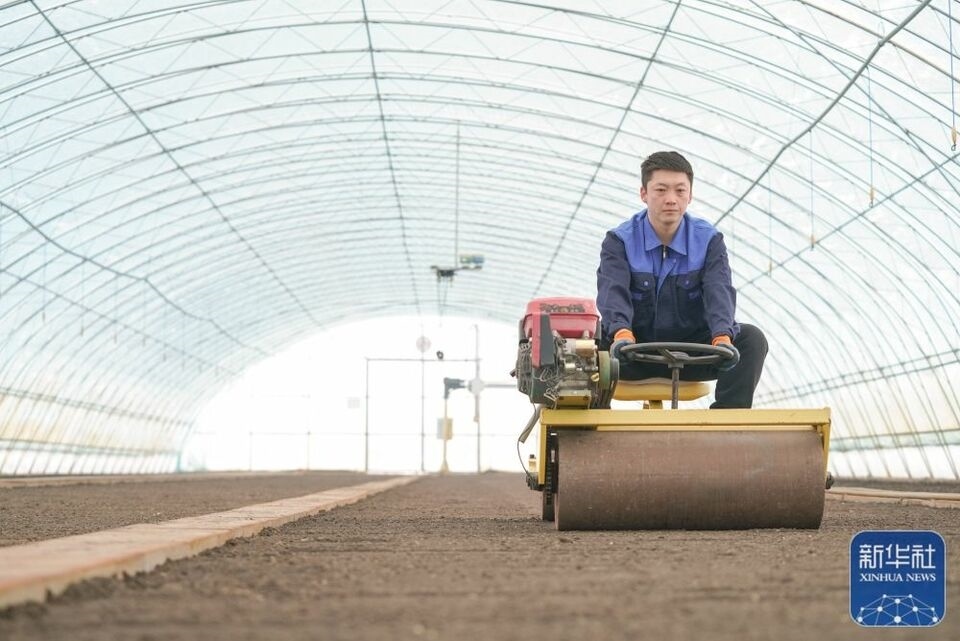 新華全媒+|“大糧倉(cāng)”黑龍江春耕備耕火熱進(jìn)行