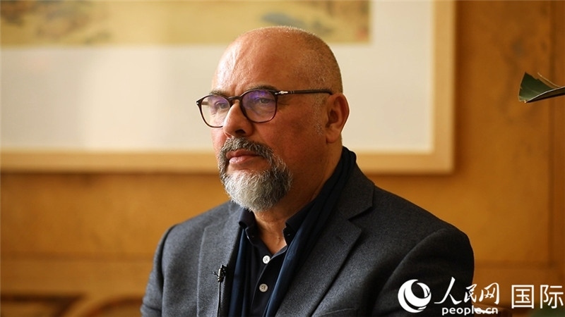 意大利陶瓷城市協(xié)會(huì)副會(huì)長(zhǎng)保羅·馬賽蒂接受人民網(wǎng)專(zhuān)訪。人民網(wǎng) 劉動(dòng)攝