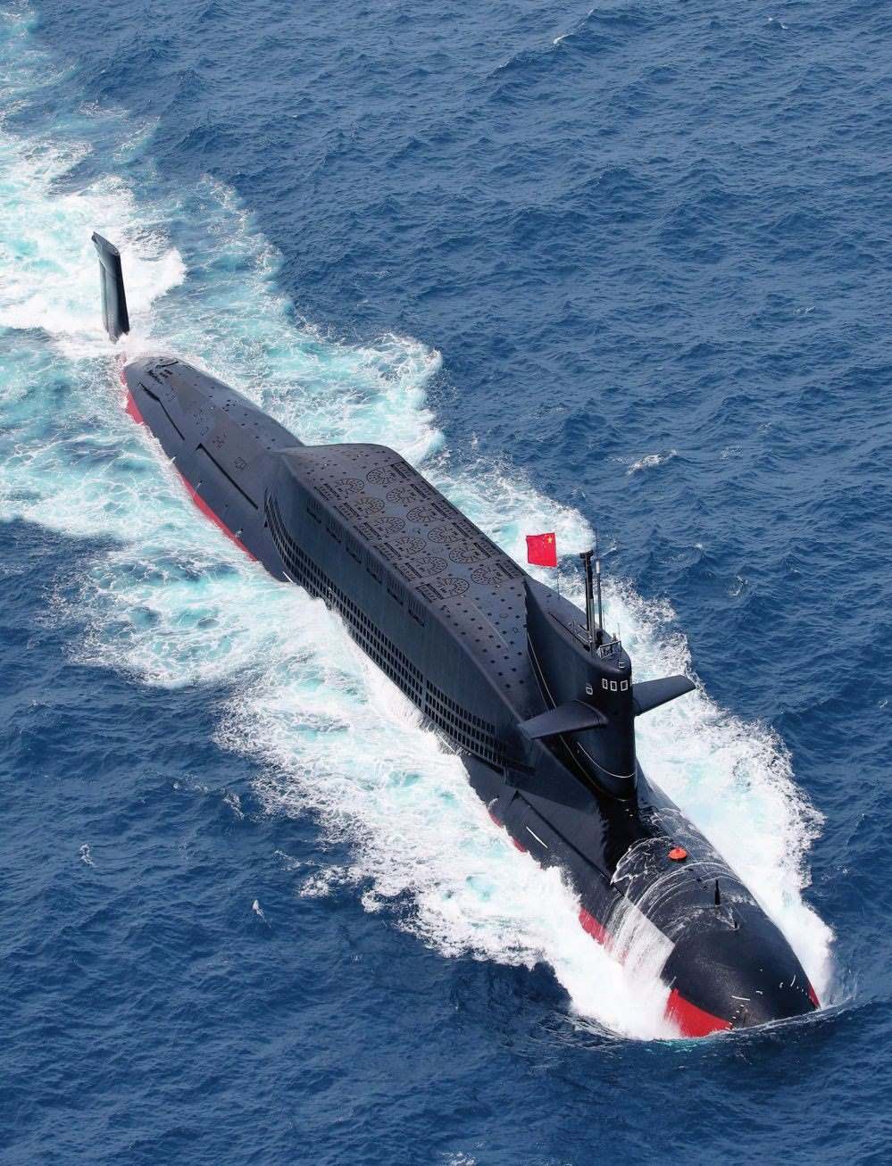 某潛艇執(zhí)行實戰(zhàn)化訓練歸來（2018年3月攝）。周啟青攝