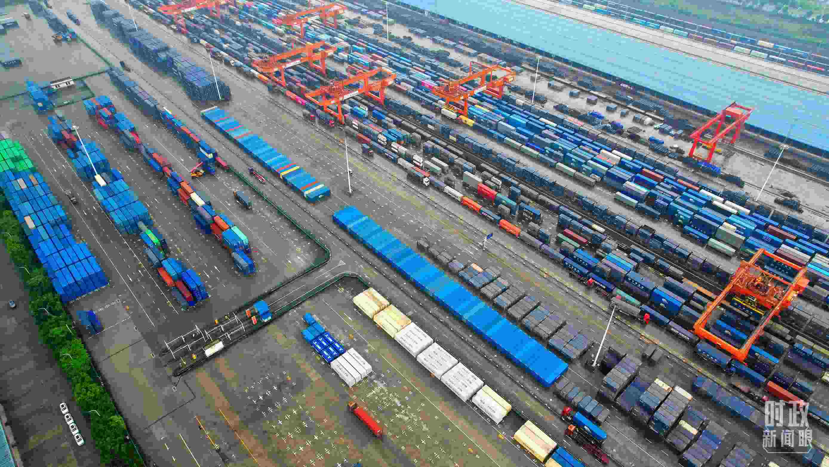 △重慶國際物流樞紐園區(qū)。（總臺央視記者范凱拍攝）