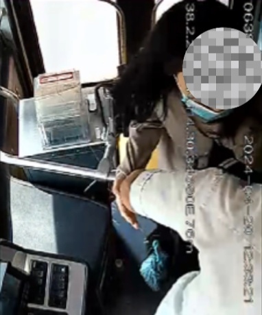 公交車上他一聲大吼！魏杰，好樣的！