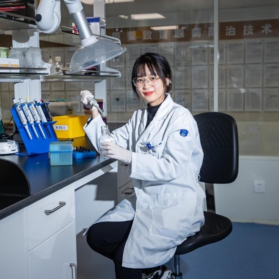 倪楚君在科研中。浙江大學(xué)供圖