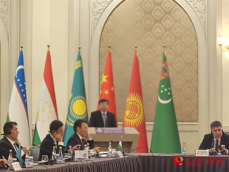 中國社會科學(xué)院俄羅斯東歐中亞研究所所長孫壯志致辭。人民網(wǎng)記者 李強攝