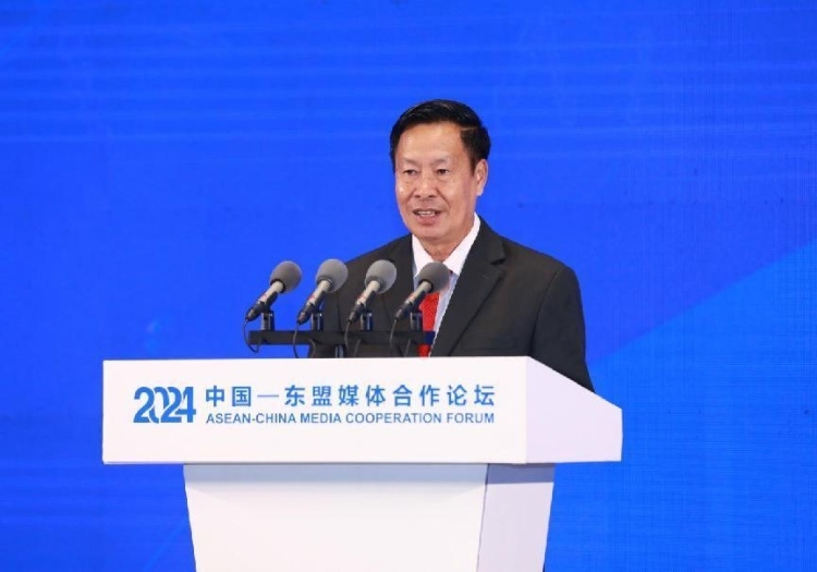 坡西·喬馬尼馮致辭。中國外文局供圖