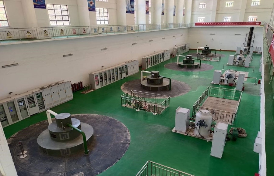  剛果（金）布桑加水電站四臺(tái)發(fā)電機(jī)組。中鐵資源集團(tuán)供圖