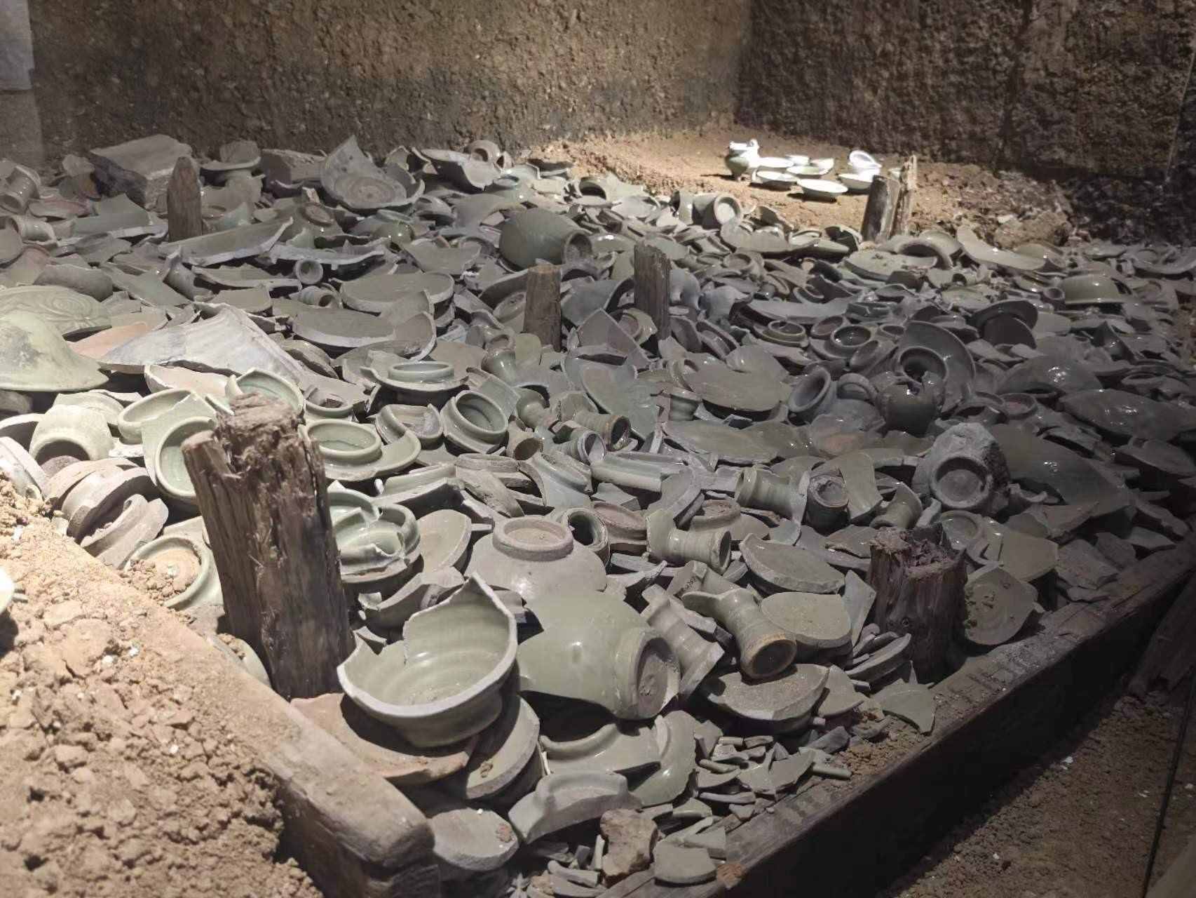 經(jīng)過(guò)“質(zhì)檢”的瓷器碎片。人民網(wǎng)記者 黃鈺攝