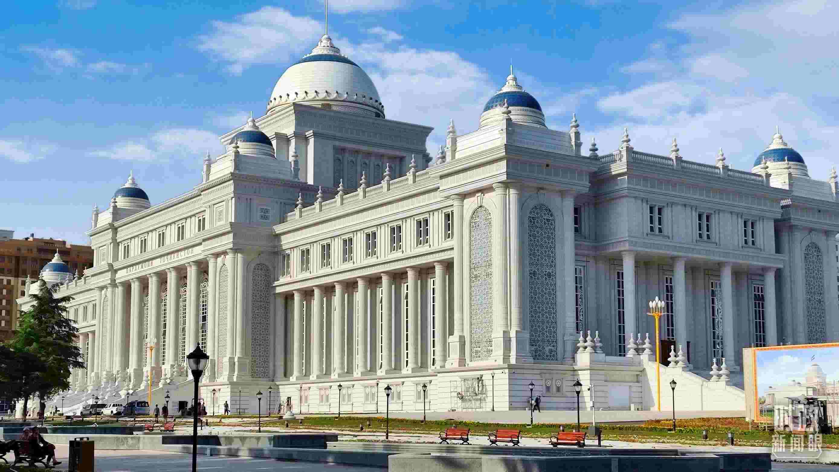 △中方援建塔議會(huì)大樓。（總臺(tái)記者員志軍拍攝）