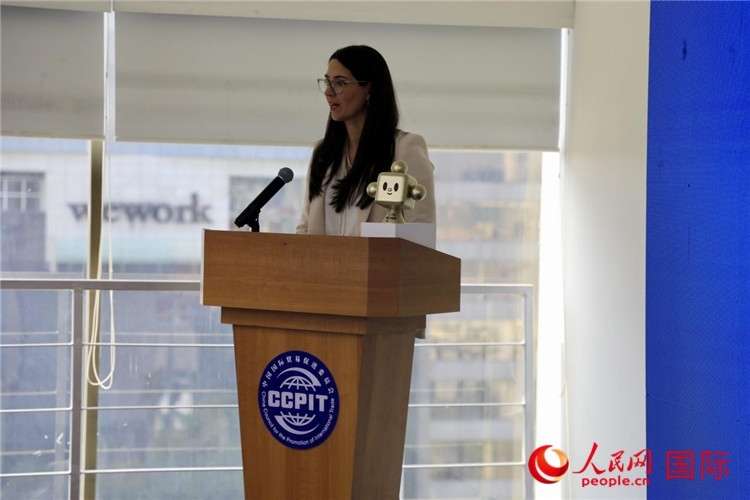 墨西哥外貿(mào)、投資和技術(shù)委員會(huì)總經(jīng)理蘇珊娜·杜克發(fā)表講話。人民網(wǎng) 埃內(nèi)斯托·多明戈斯攝