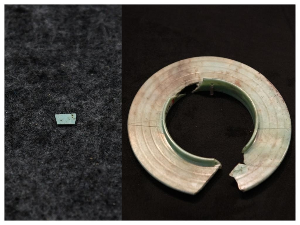 拼版照片：左圖為2024年7月10日拍攝的三星堆遺址出土的綠松石片（新華社記者王曦 攝），右圖為2024年7月21日在三星堆博物館文物保護與修復(fù)館拍攝的有領(lǐng)玉璧（新華社記者唐文豪 攝）。