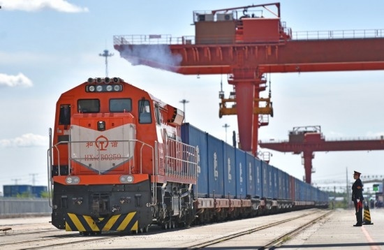 2023年9月19日，列車從中歐班列（沈陽）集結中心出發(fā)，將經(jīng)由滿洲里口岸駛向歐洲。截至2024年8月2日，中歐班列（沈陽）集結中心往返開行中歐班列數(shù)突破1000列，運輸貨物超8萬標箱。