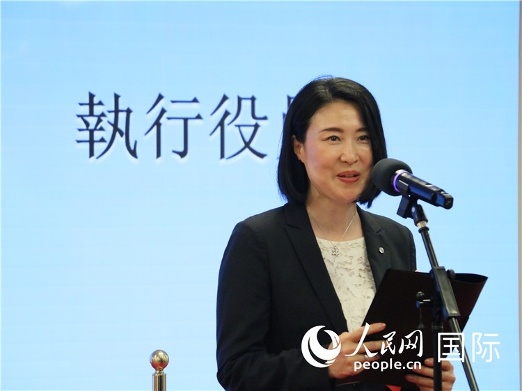 日本航空株式會(huì)社執(zhí)行役員西原口香織致辭。人民網(wǎng) 許可攝