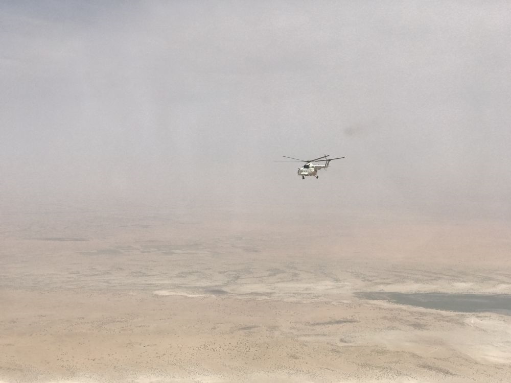 2017年8月8日，中國(guó)首支維和直升機(jī)分隊(duì)直升機(jī)飛行在蘇丹達(dá)爾富爾任務(wù)區(qū)上空。