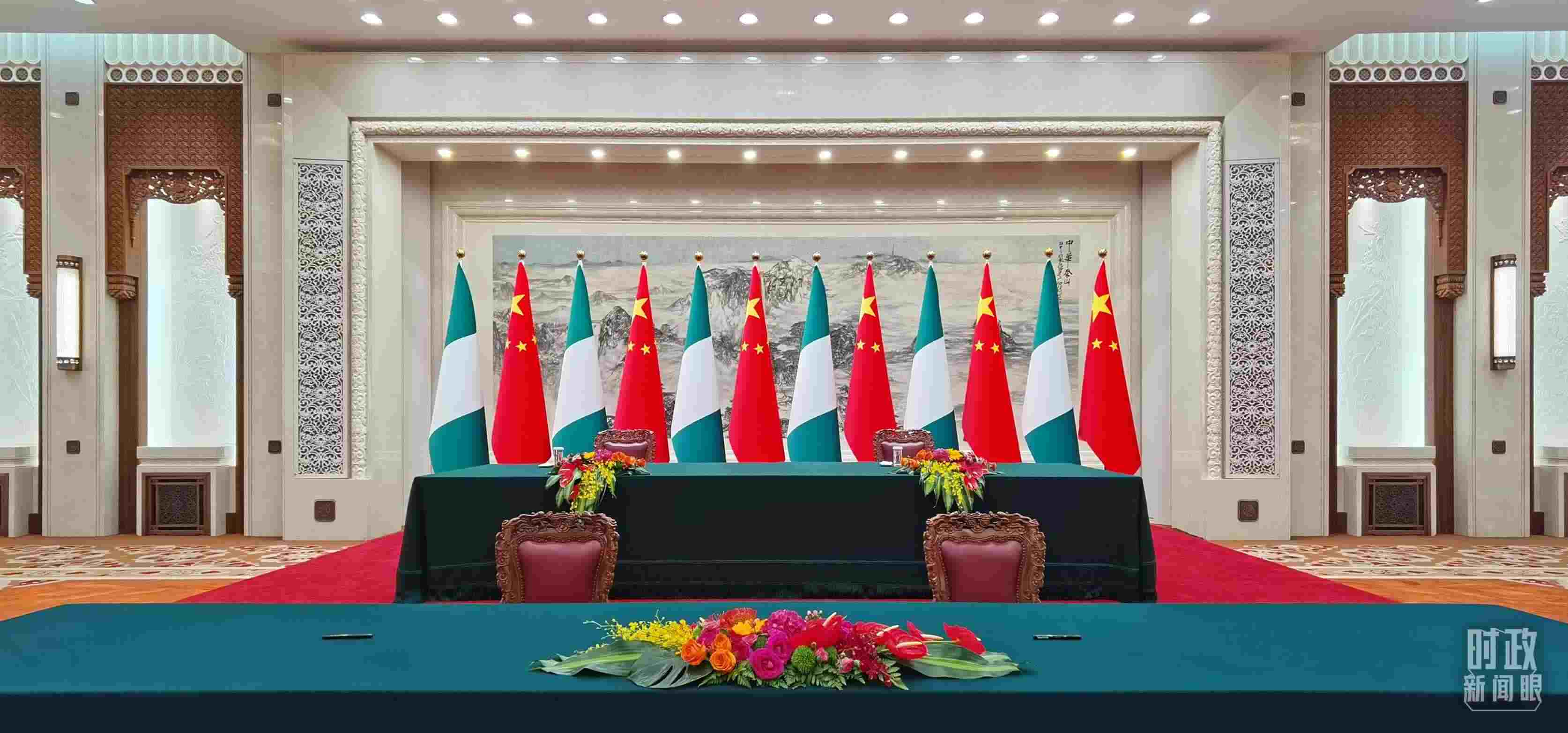  △中尼兩國元首在這里共同見證簽署多項雙邊合作文件，這是開始前的現(xiàn)場。（總臺央視記者郭鴻拍攝）