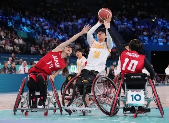 巴黎殘奧會｜“撞車、摔倒，我們都習(xí)慣了”