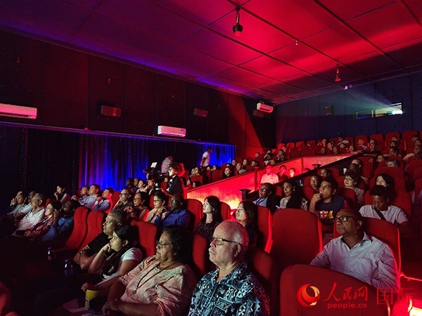 塞舌爾首屆中國(guó)電影節(jié)開幕式現(xiàn)場(chǎng)。人民網(wǎng)記者 黃煒鑫攝