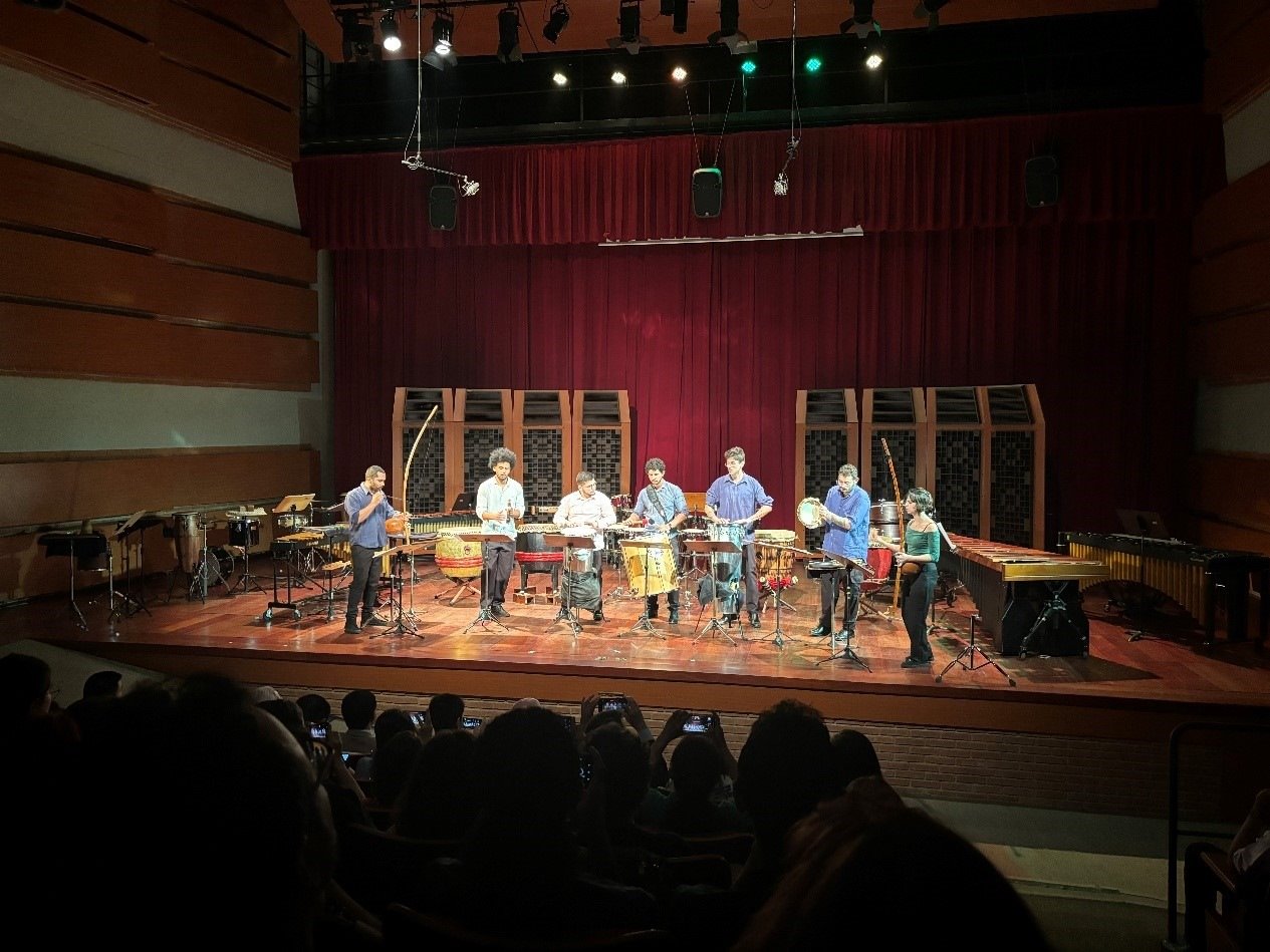 圣保羅州立大學藝術學院打擊樂團在活動上表演精彩的節(jié)目。 圣保羅州立大學孔子學院供圖