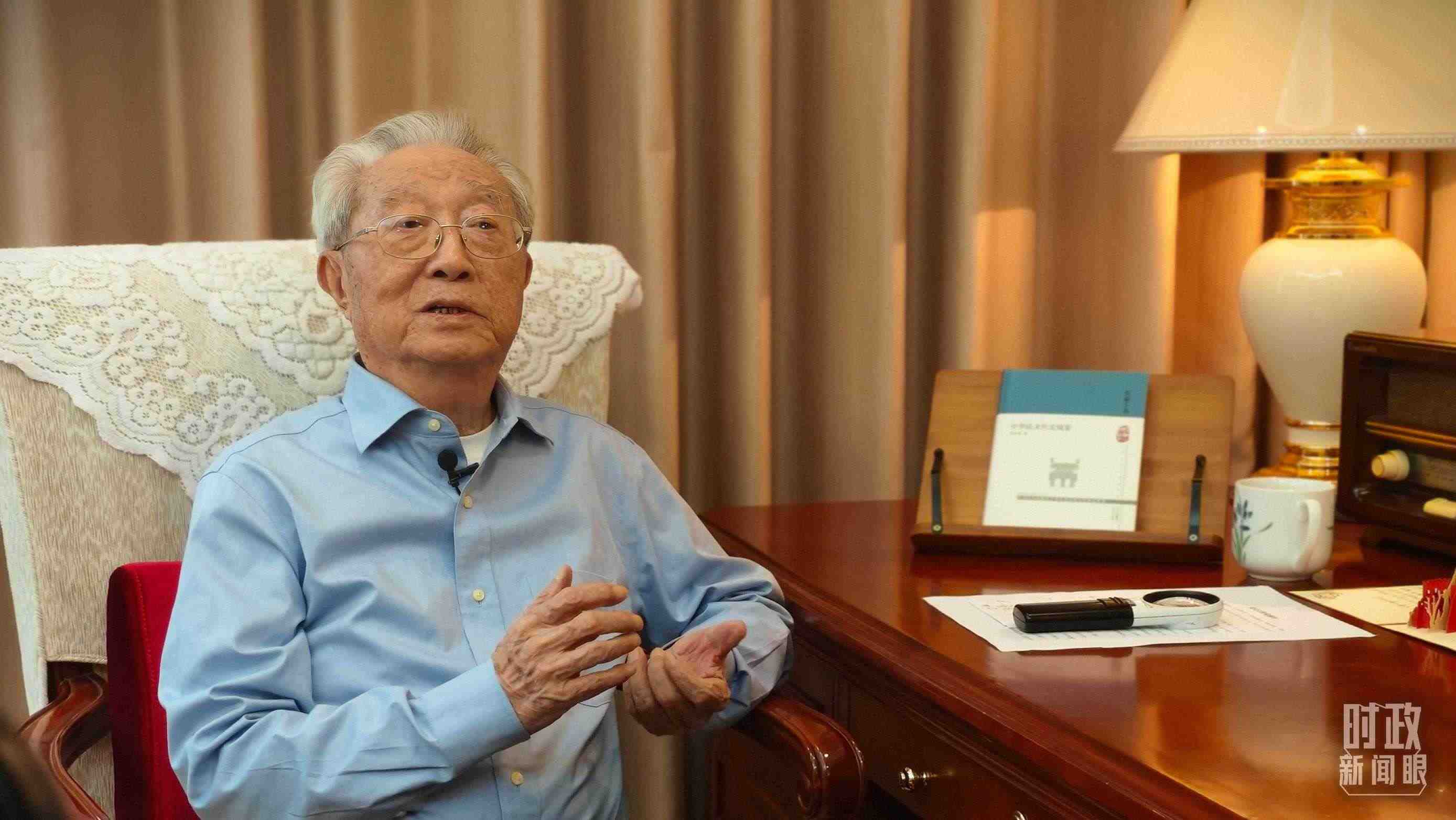 “人民教育家”國家榮譽稱號獲得者張晉藩。（總臺央視記者李立拍攝）