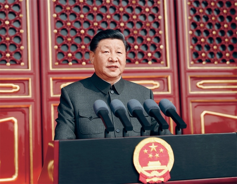 2019年10月1日，慶祝中華人民共和國(guó)成立70周年大會(huì)在北京天安門廣場(chǎng)隆重舉行。中共中央總書記、國(guó)家主席、中央軍委主席習(xí)近平發(fā)表重要講話。 新華社記者 鞠鵬/攝