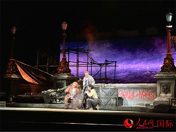 演出現(xiàn)場(chǎng)。人民網(wǎng)記者 簡(jiǎn)承淵攝