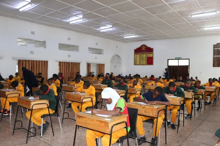 考場現(xiàn)場。埃格頓大學孔子學院供圖