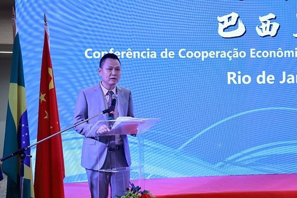 中國駐里約熱內(nèi)盧總領(lǐng)館副總領(lǐng)事王尉育在活動現(xiàn)場致辭。人民網(wǎng)記者 陳海琪攝