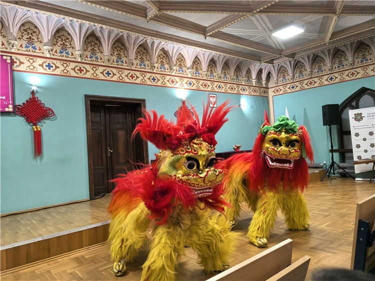 托倫雅蓋隆學(xué)院禮堂巡演現(xiàn)場(chǎng)。主辦方供圖。