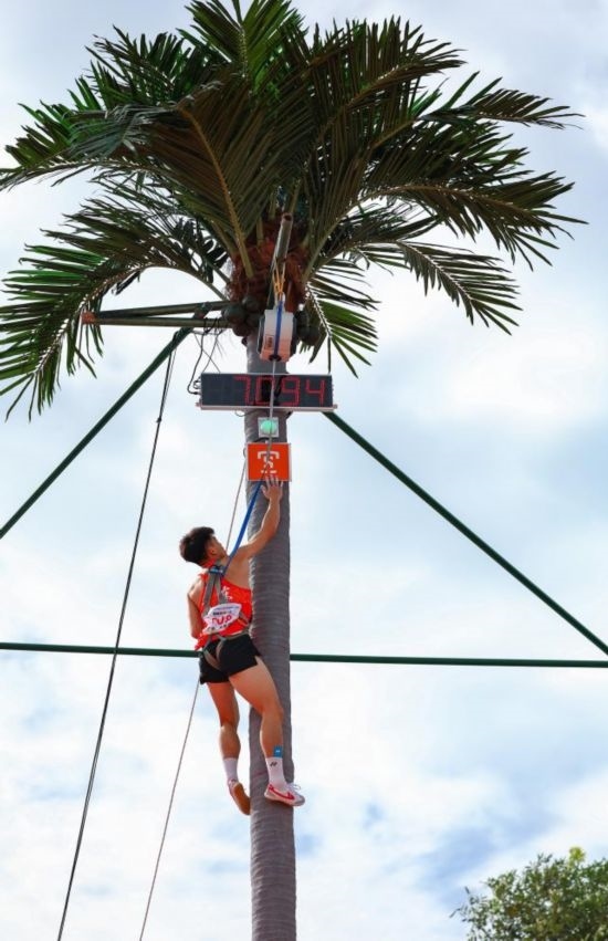 11月23日，廣東隊(duì)選手黃新鴻在比賽中。新華社記者 楊植森 攝